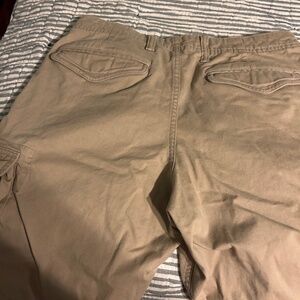 Gap cargo sharts